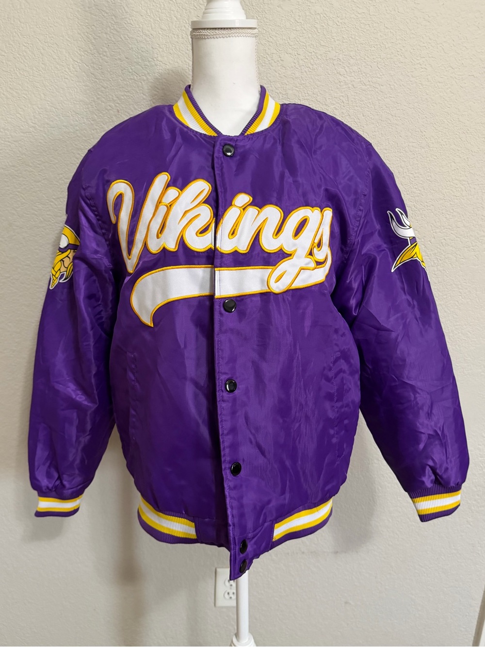 **Like New!** Vikings Purple Bomber Jacket with Team Script